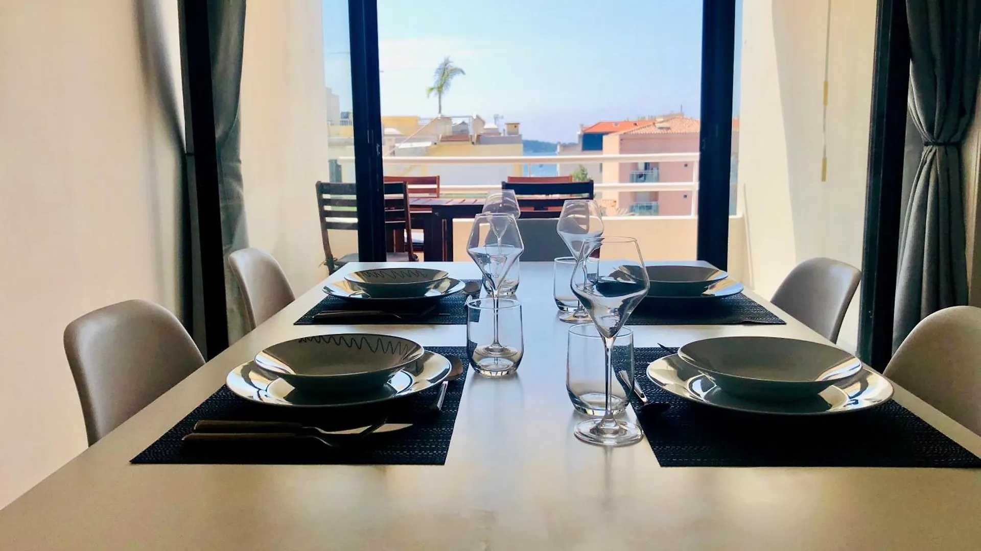 Apartment Evasion Pointe Croisette, Vue Mer, Plage A Une Minute Cannes